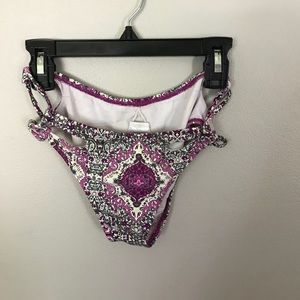 O’Neill paisley bikini bottoms